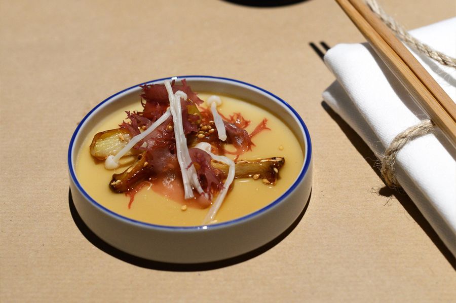 Chawanmushi, Seitlinge, Algen und Besam im Freistoff